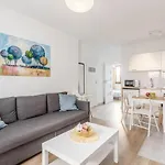 Chill Praga Poludnie Апартаменты *